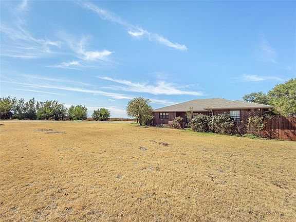 3rd image of 8717 Us Highway 183