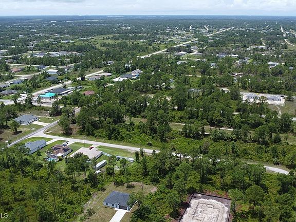 5th image of 726 Pinecastle Dr