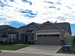 10521 W Thimbleberry Dr, Star, ID 83669