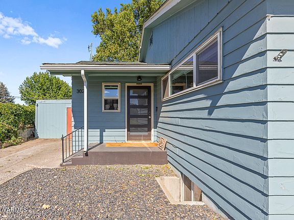 4th image of 302 N 27th Ave