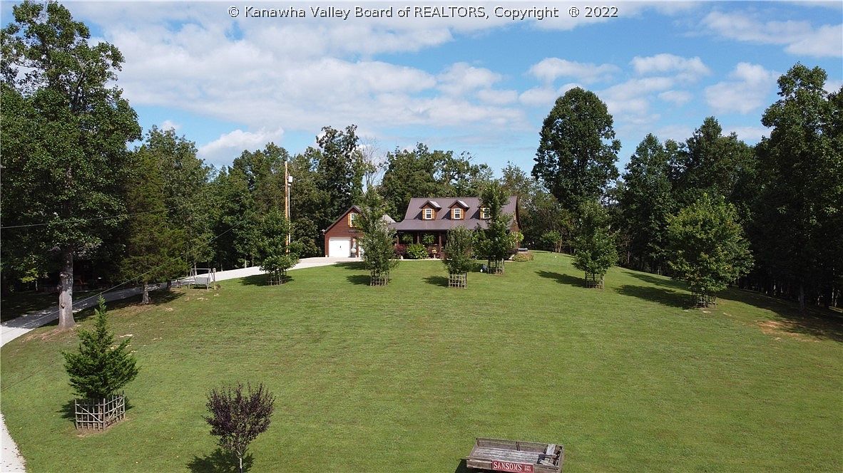 348 Country Rd, Salt Rock, WV 25559 Zillow