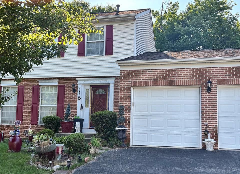 1st image of 7524 Val Ln