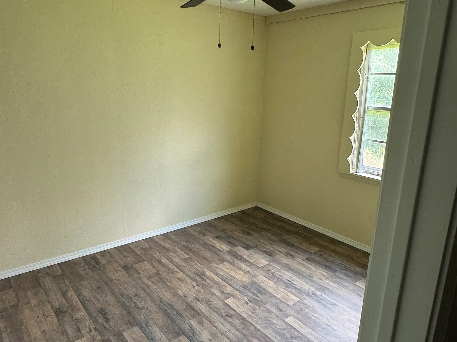 4 bed, 1893 sqft, $1,445 — Photo 4