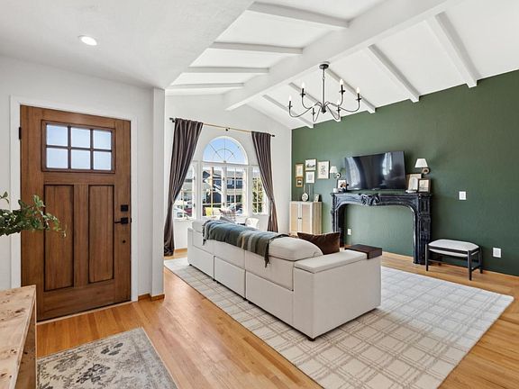 5th image of 2621 Wexford Ave