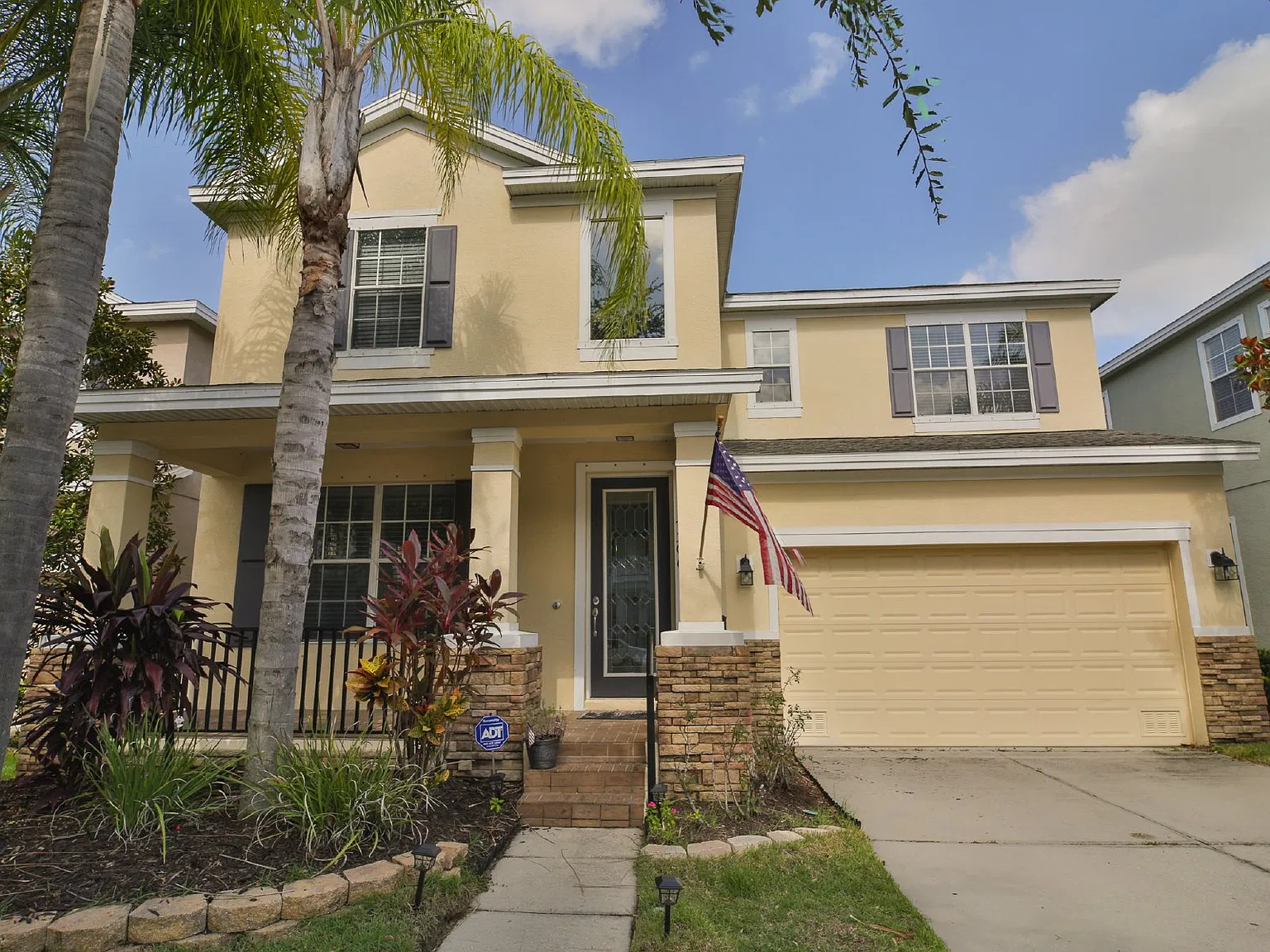 4 bed, 3.5 bath, 2815 sqft, $4,250 — Photo 1