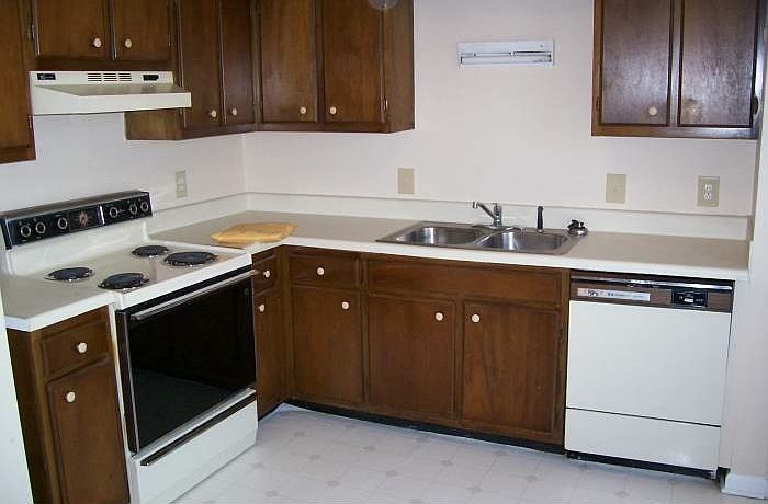 2nd image of 298 Donna Dr #7