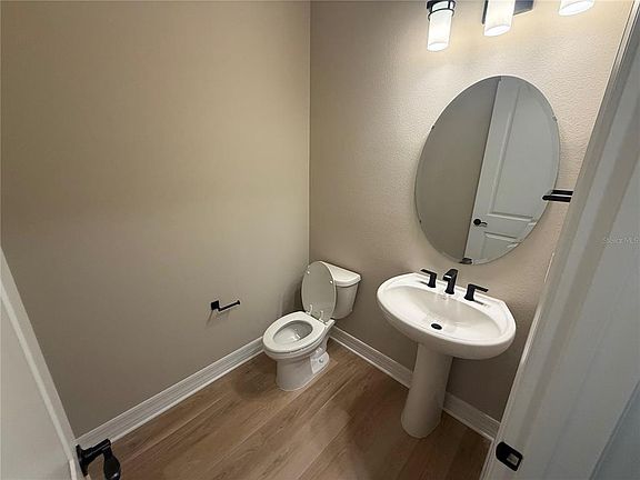 4th image of 455 Winter Grove Blvd