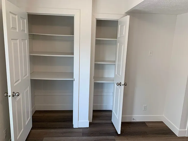 399 W 200 N — Photo 13