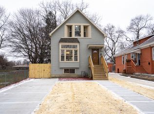 9646 S Winston Ave, Chicago, IL 60643