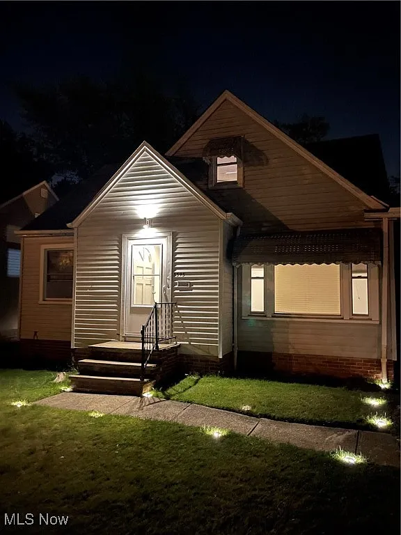5595 Dalewood Ave photo 1