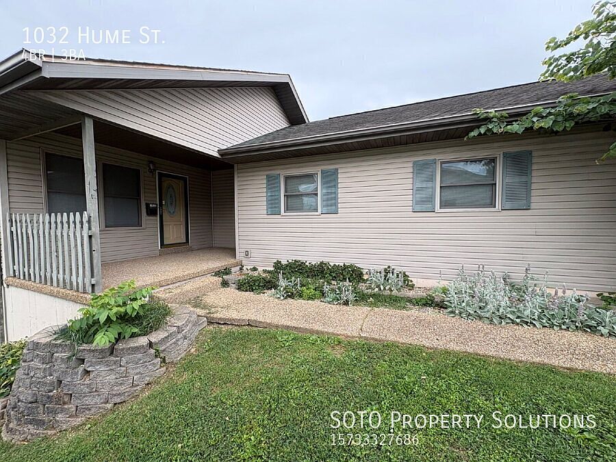 1st image of 1032 Hume St