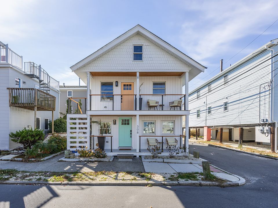 1st image of 308 33rd St #1