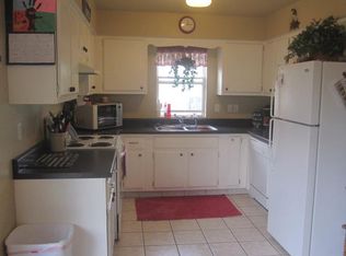 4146 Chico Dr, Waterloo, IA 50702