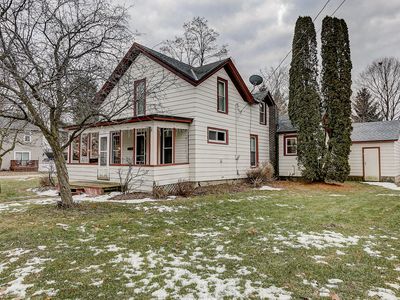 505 W South St, Oconomowoc, WI, 53066