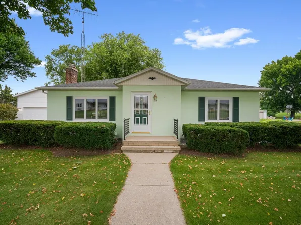 458 Grove STREET, Lomira, WI 53048