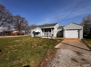 119 W 5th St, Hartford, IL 62048