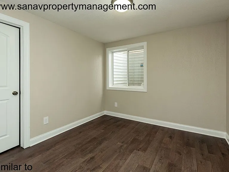 303 Marie Ave — Photo 21