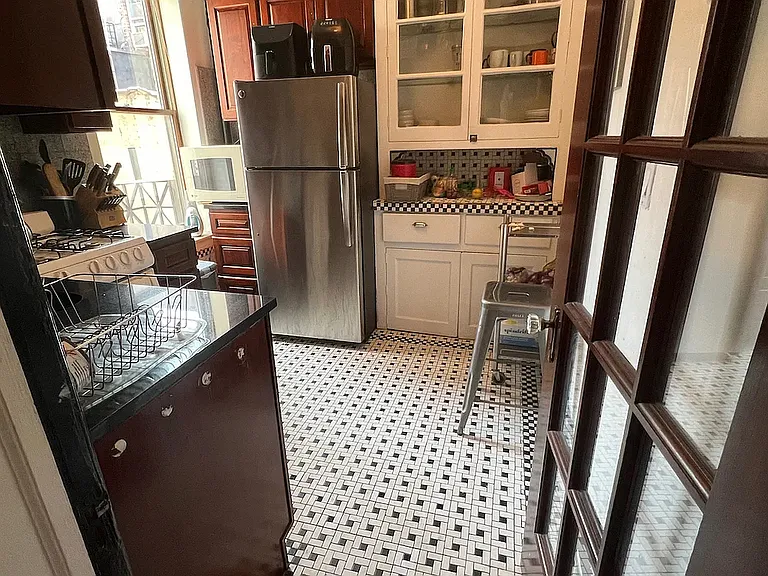 115 Thompson St #3A — Photo 6