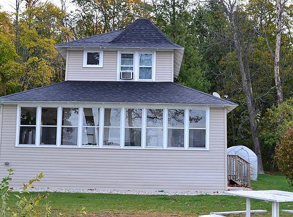 4th image of 4701 Bay Shore Dr