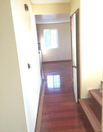 4th image of 1821 Kemper St