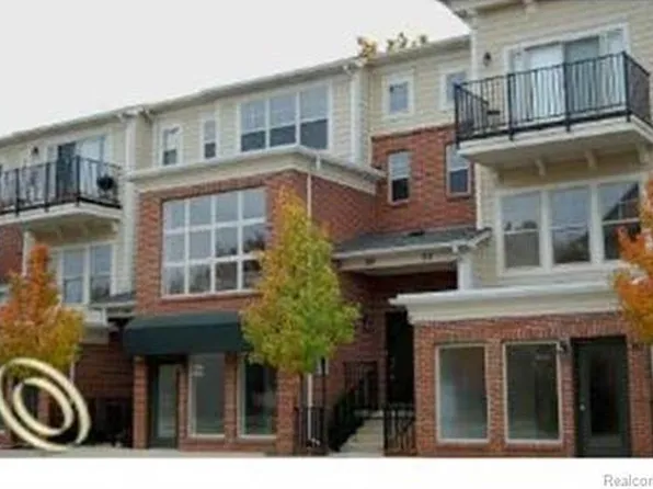 112 Legato Dr #1, Walled Lake, MI 48390