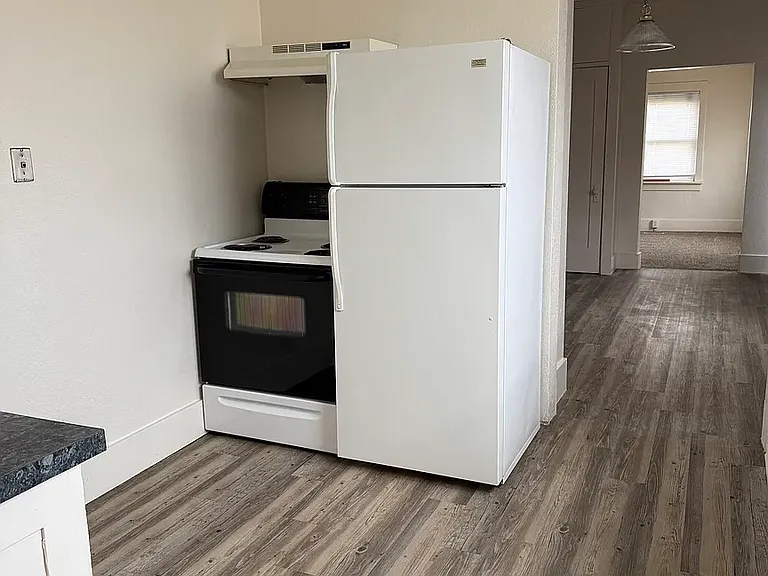 106 Davis Ave #101 — Photo 11
