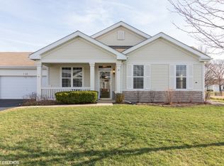 16437 Crescent Lake Dr, Crest Hill, IL 60403