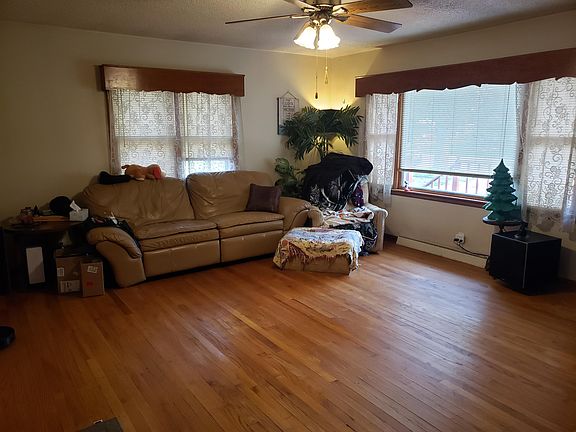 3rd image of 526 E 28th Ave