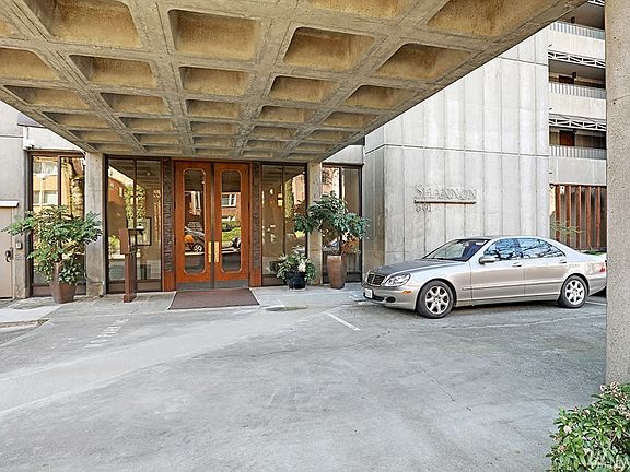 2nd image of 601 Belmont Ave E APT C2