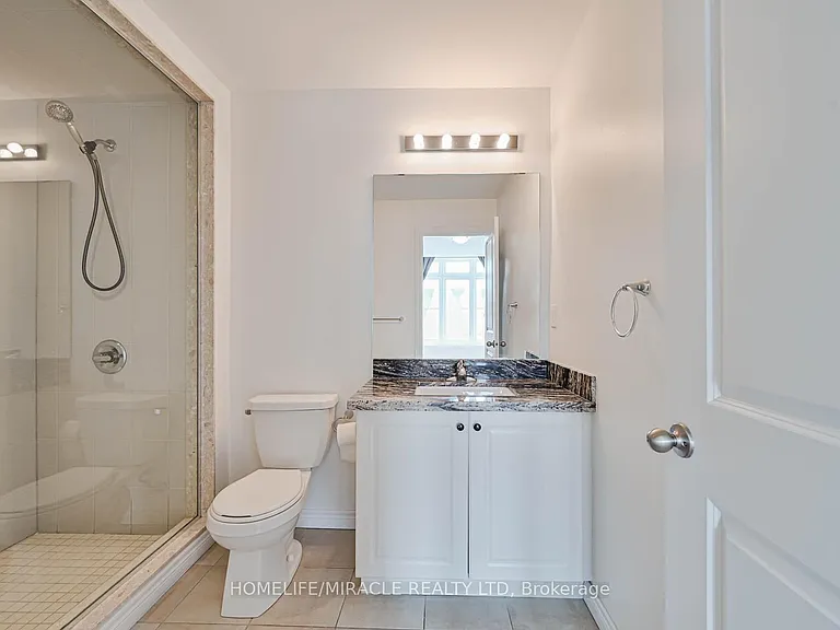 23 Pinot Cres #UPPER — Photo 32