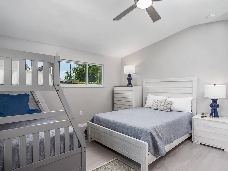 7412 Starfish Dr — Photo 26