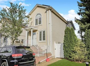 68 Erika Loop, Staten Island, NY 10312