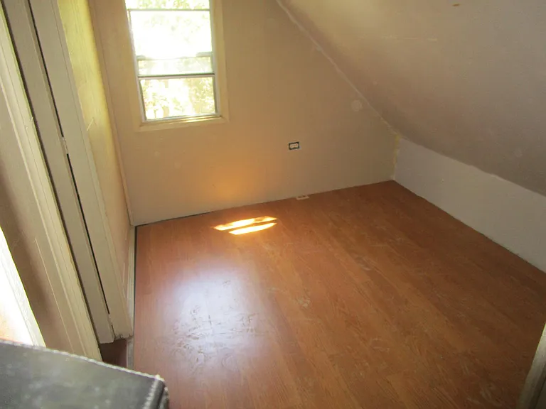 428 Tetley Ln — Photo 15