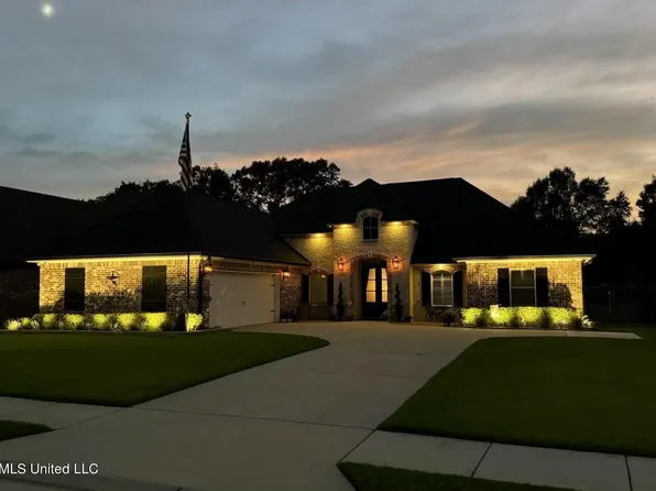 311 Goose Pointe Blvd, Biloxi, MS 39531