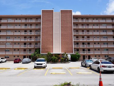 301 NE 14th Ave APT 703, Hallandale, FL, 33009