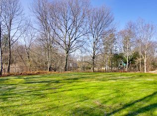 6 Blue Ribbon Ln, Medway, MA 02053