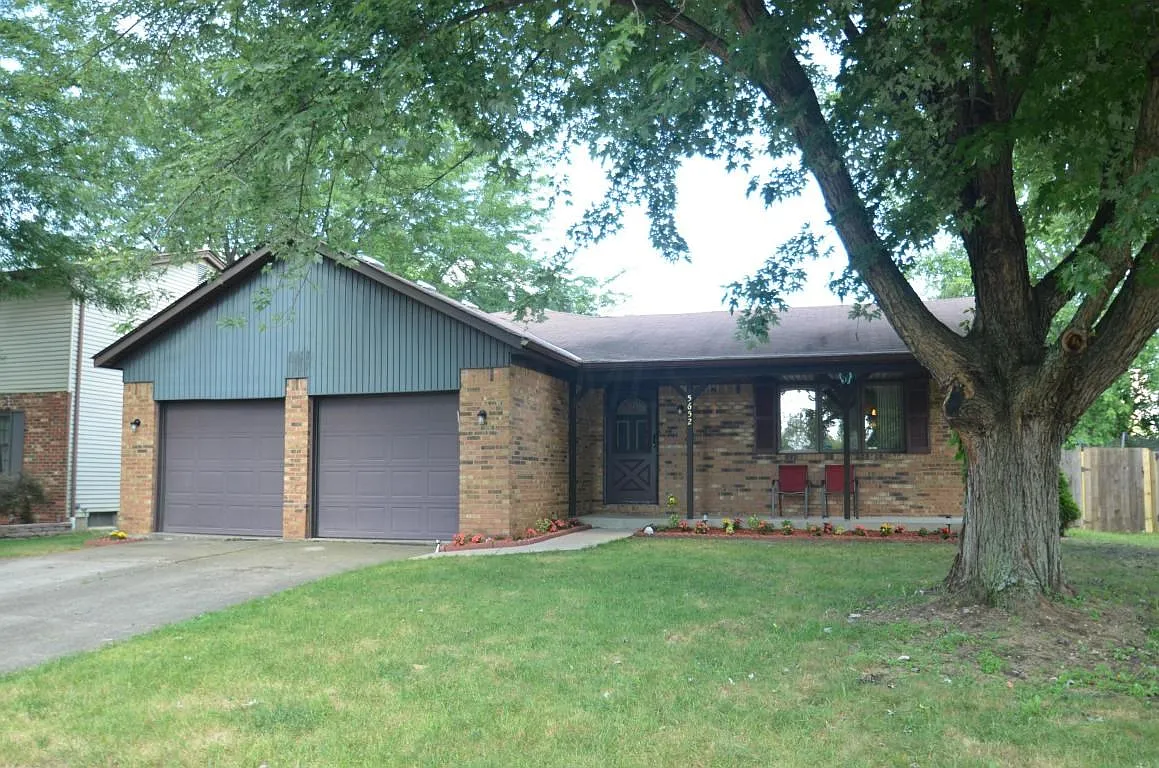 5652 Oliver St photo 1