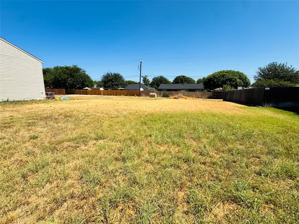 2100 Brooke Ln, Brownwood, TX 76801