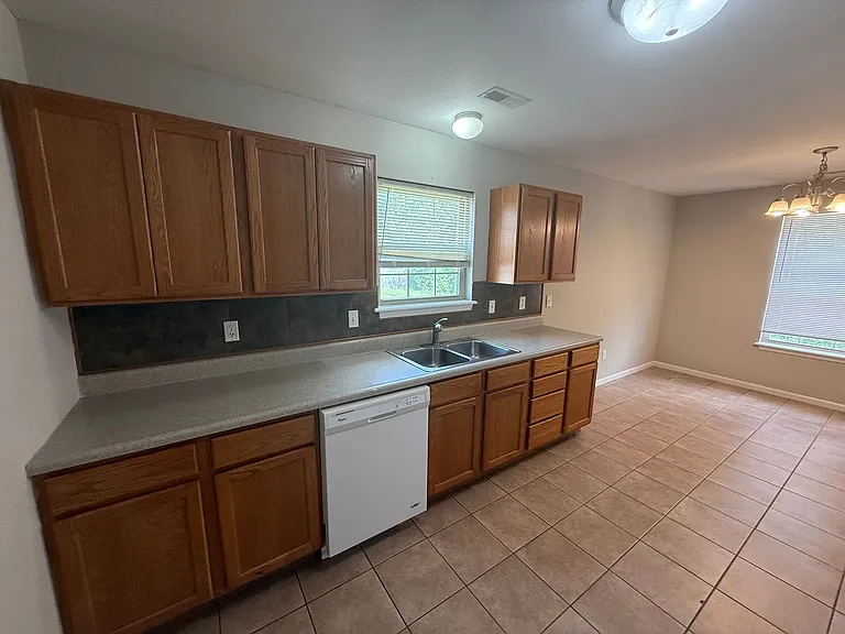 1432 Bodie Dr — Photo 13