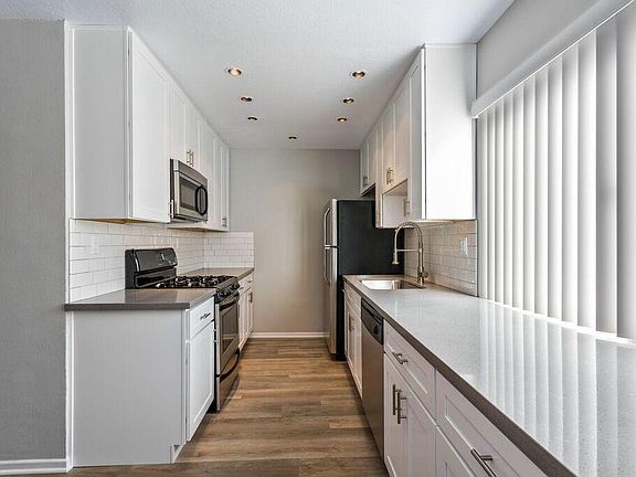 2nd image of 3602 Green Ave APT 11