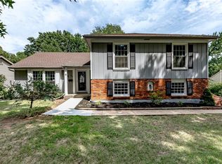 9947 Goddard St, Overland Park, KS 66214