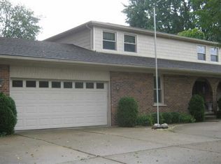 19052 S Nunneley Rd, Clinton Township, MI 48035