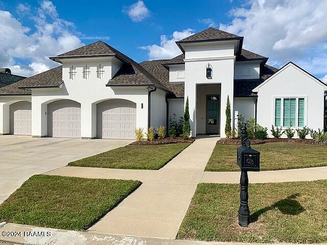 1st image of 203 Long Oak Ln