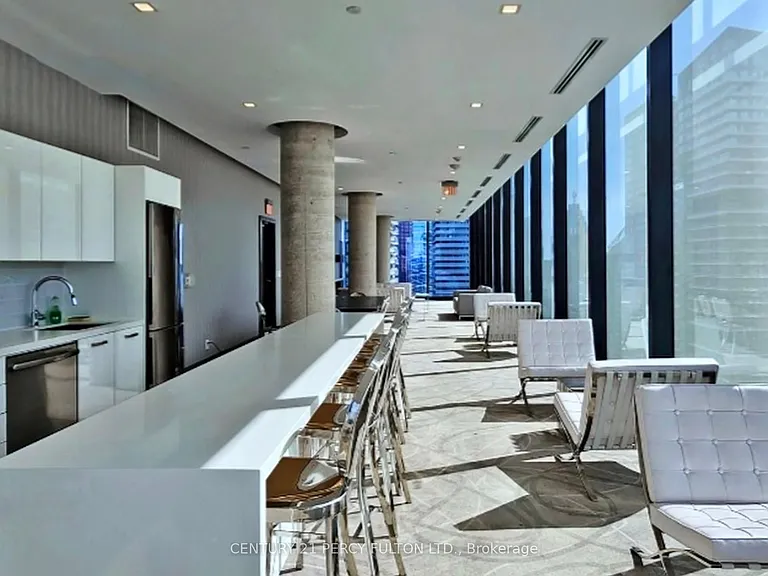 11 Charlotte St #1707 — Photo 39