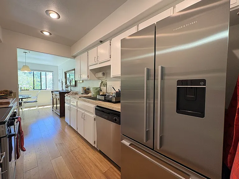 320 Palo Alto Ave #A2 — Photo 5