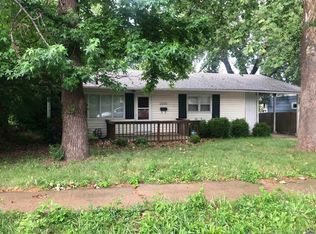 1200 SW 31st St, Topeka, KS 66611