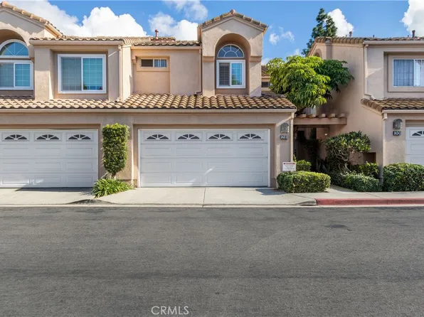 28 Almador, Irvine, CA 92614