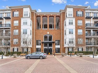 501 Hungerford Dr APT 137, Rockville, MD 20850