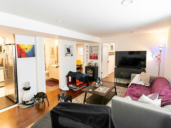 2nd image of 1339 W Early Ave