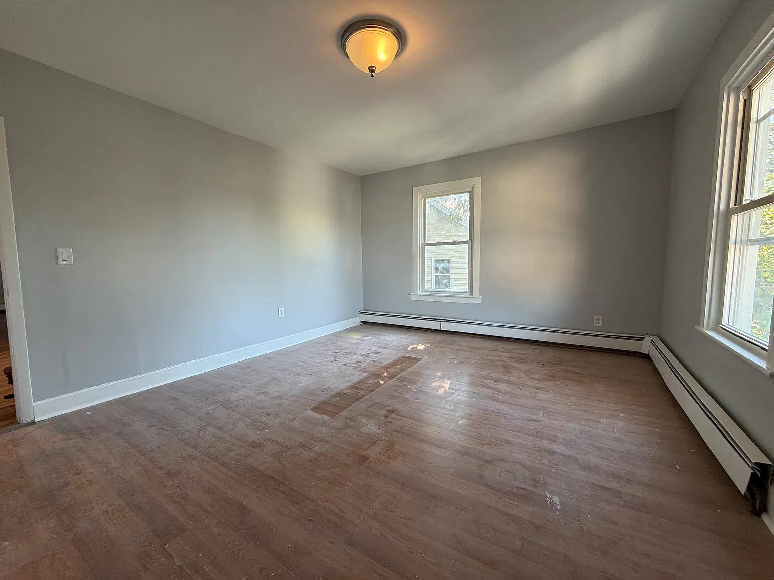 4 bed, 1300 sqft, $2,745 — Photo 3